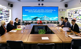 Swiss Professor Beat Schneider Visits CDI